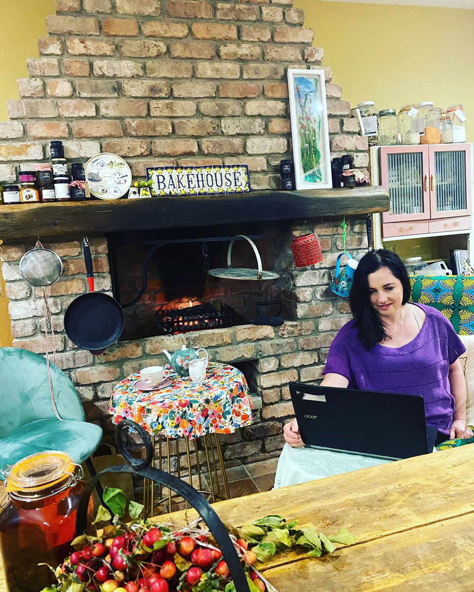 duffin_bronagh's tweet photo. Thanks @TourismIreland for the opportunity to meet International Tourism Trade #flavours20  #etoa zoom workshop and share my cookery school experiences for future travel  #sloegin #sodabread #turffire #embraceagiantspirit #cookeryschool #southderry #homefromhome @DiscoverNI https://t.co/VKXFT6YNPT