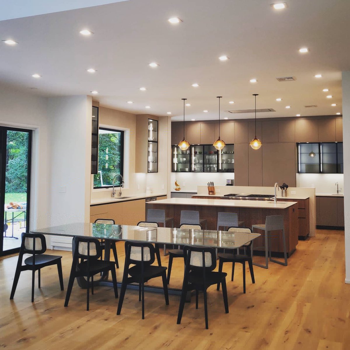 itai_schadmi's tweet photo. Finally had the chance to take proper photos of one of my clients finished kitchens. I sent them the pictures and they replied:"These pictures are gorgeous - looking at them I can't even believe it's my kitchen! Thank you so much". #cesarkitchens #modernkitchen #photography https://t.co/ZktdQAd1Ya