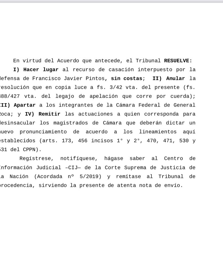 florenciarietto's tweet photo. Casación anuló el fallo contra el prefecto Pintos por la muerte de Rafael Nahuel. El argumento es que Jones Huala fue condenado en un juicio abreviado por usar armas de fuego en el desalojo. No hay gatillo fácil. Hubo enfrentamiento. Se terminó la mentira. Ahora a desalojar. https://t.co/kRql6q95Hr