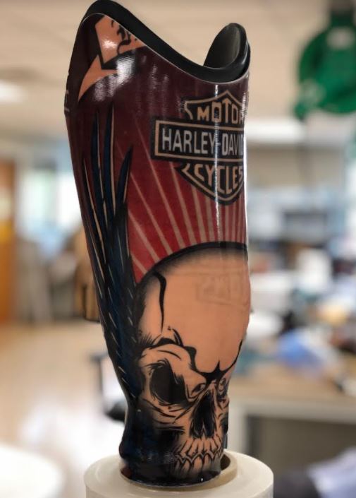 MedicalCenterOP's tweet photo. It's been a while since we've had a #ProstheticArt spotlight. How's this for an update? 💀💀
The menacing skull design was created with exceptional attention to detail, as was the accompanying Harley-Davidson logo overhead!
#MoveForwardMCOP #ProstheticSocket #ProstheticStyle https://t.co/GaelEhYhLG