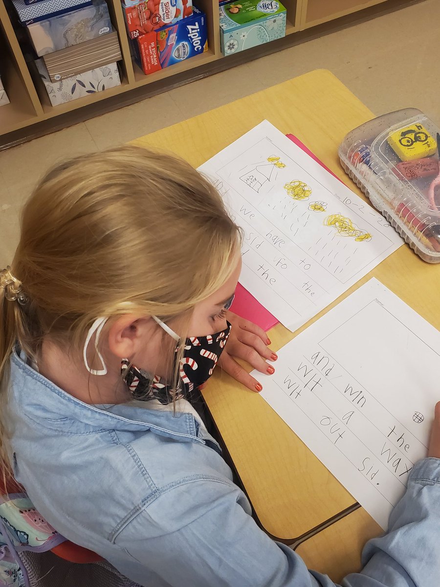 hope_mccracken's tweet photo. From student choice to talking about writing, students are living like writers at High Point Elementary! @BeltonISD #BISDwrites #EACHandEVERYstudent #WeAreOneBISD https://t.co/UriBZWMIt6