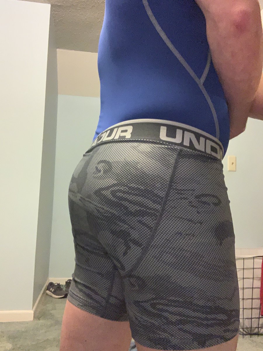 cagedboy1137's tweet photo. Anybody else have a thing for under armour? Love these they show off the #chastity bump and they make me feel like some straight jock even though I’m a lil locked boy. I used to wear them all the time. 🤦🏼♂️ #chastitylife #lockedsub #chastitysub #lockednub #cockcage #boxerjock https://t.co/xVLDGS44TU
