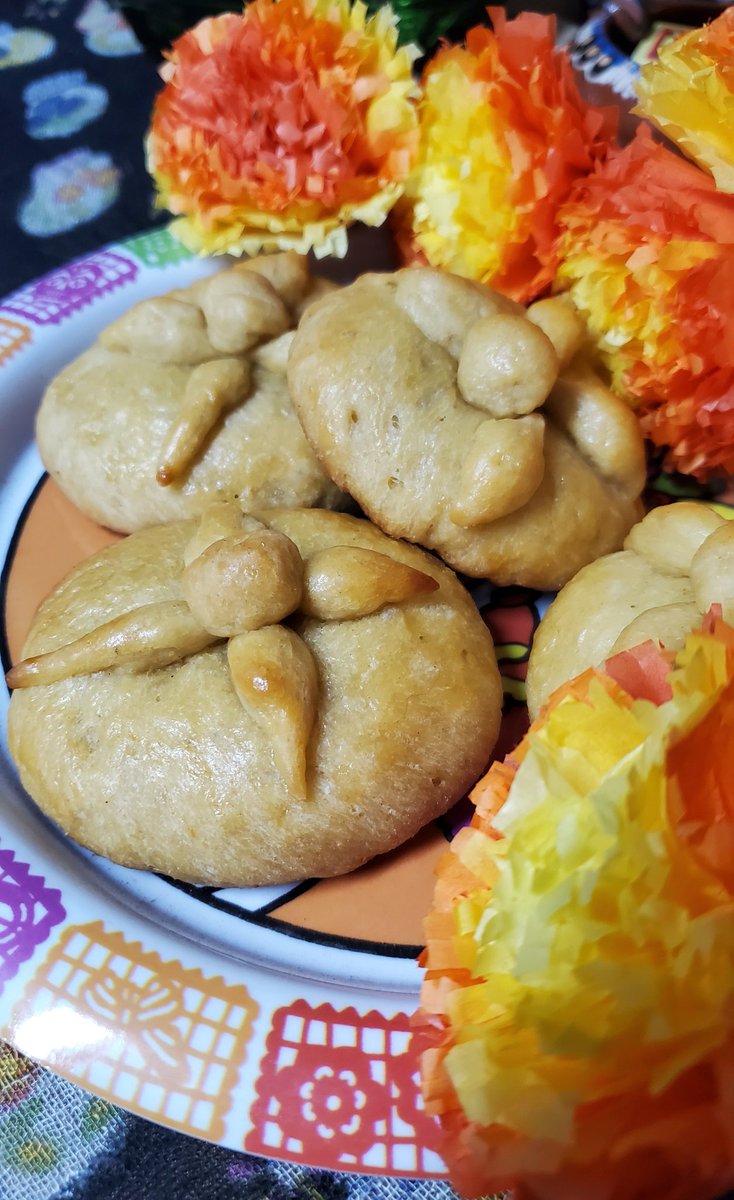 Made pan de muerto for #DayoftheDead. This year I used a recipe by Mexico In My Kitchen. I simply  replaced the animal products with their vegan equivalents, using Just Egg for the egg wash. I rushed the rising, so they're a little flat, but they taste excellent. #DiaDeMuertos
