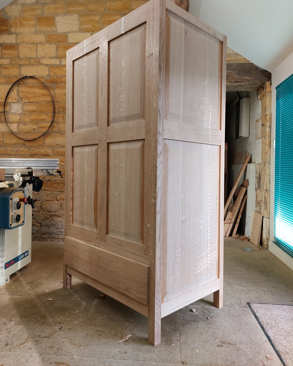 Arts and crafts wardrobe starting to look the real deal.