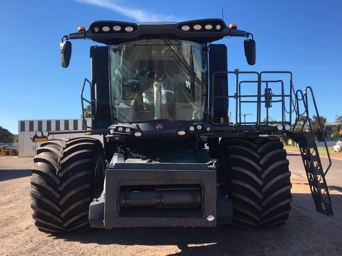 ramsey_bros's tweet image. Just fitted this @Massey_Ferguson Ideal with new LSW1250 Drive Tyres: Low Sidewall (LSW) tech aids⬆️productivity with a larger rim diameter +smaller sidewall. With 40% less inflation pressure infield benefits incl ⬆️traction, ⬆️comfort +⬇️compaction. #TitanAustralia @titan_tire