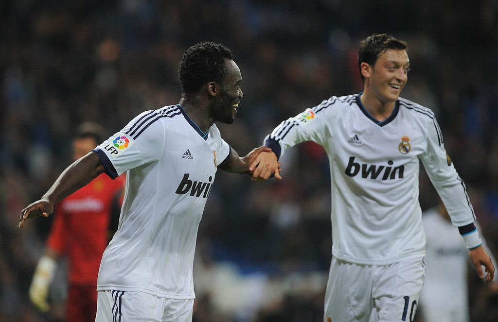 Q: Which celebrities and famous figures support Azerbaijan's territorial integrity?A: Footballers Mesut Özil, Michael Essien, Ronaldinho and Arda Turan, Nobel prize winning scientist Aziz Sancar, pop singer Tarkan and others posted messages in support of Azerbaijan.