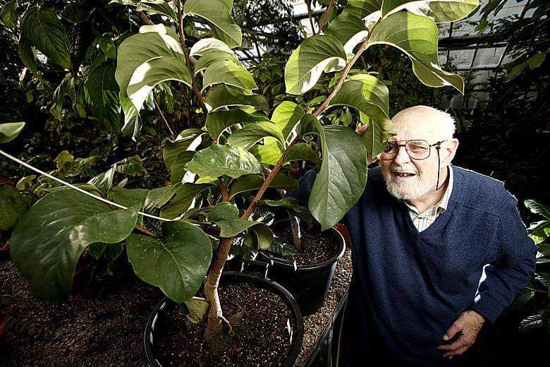 Jimmy Ratter - brilliant botanist and world expert on the flora of central Brazil - passed away yesterday aged 86. He was colleague, mentor and friend to myself and hundreds more over his six decade career  @RBGE_Science