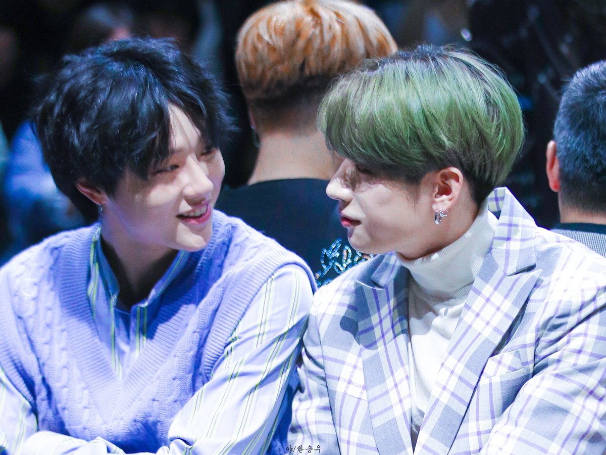 _cwoodzjune's tweet photo. แฟชั่นโชว์มีเรื่องให้ยิ้มได้ขนาดนี้เลยหรอ #โชฮัน𓃡𓃠 https://t.co/Asri2X1Q7L