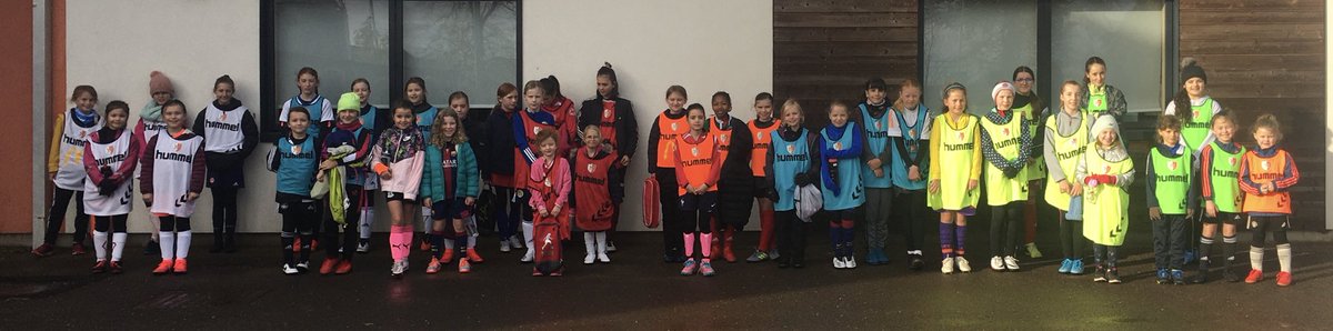 We started with 8 but now look at this ⁦<a href="/RachelCorsie14/">Rachel Corsie</a>⁩ ⁦<a href="/jomurphy92/">Jo Belot</a>⁩ ⁦@EmmaHunterAFC⁩ !!
⁦<a href="/west_endfc/">West End FC</a>⁩ are super chuffed to play our part in growing the girls game and help ⁦<a href="/ScotlandNT/">Scotland National Team</a>⁩ find it’s next superstars from the North East!!