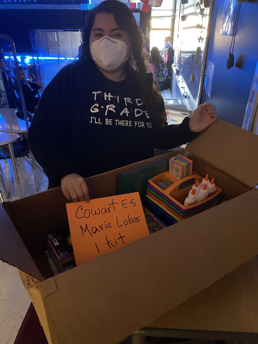 Ms_Lobos's tweet photo. Thank you @duallanguage @DallasISDBilEsl for the kit #interactivenotetaking @CowartDISD @dallasschools #thecowartadvantage https://t.co/GsfHWLTlDM