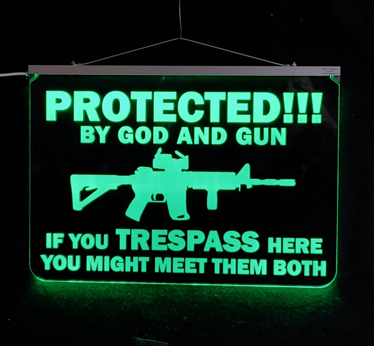 Uniqueledprod's tweet image. Personalized custom laser engraved signs, remote controlled multicolor changing. Great for that hard to buy for person. #christmasgift #cleveland #customledsigns