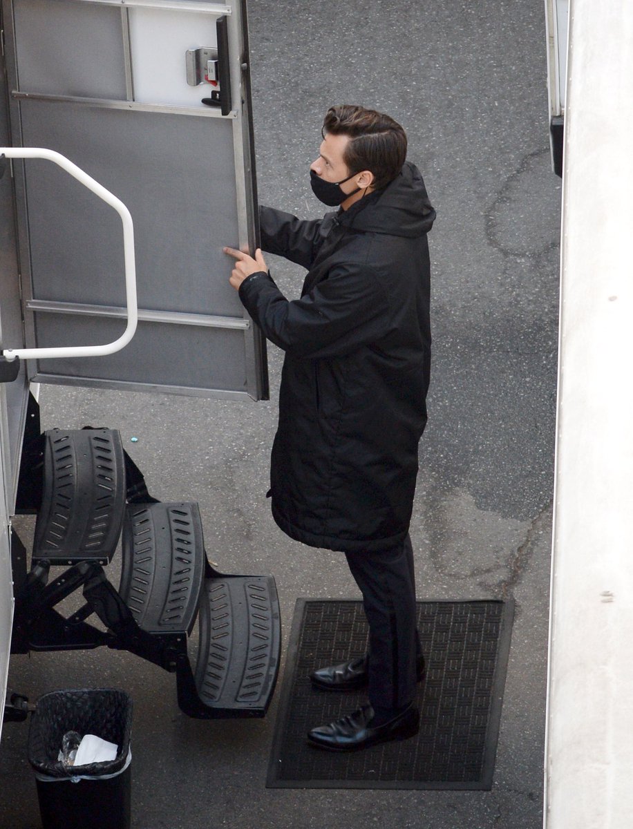 HS Candids tweet media