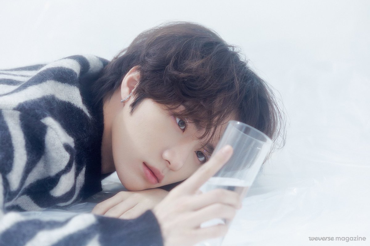 txt_sarangdan2's tweet photo. 201105 weverse magazine [TXT Interview] 범규
투모로우바이투게더 범규 “무대만큼은 완벽해야 하니까요” https://t.co/SKiTtTiN2A