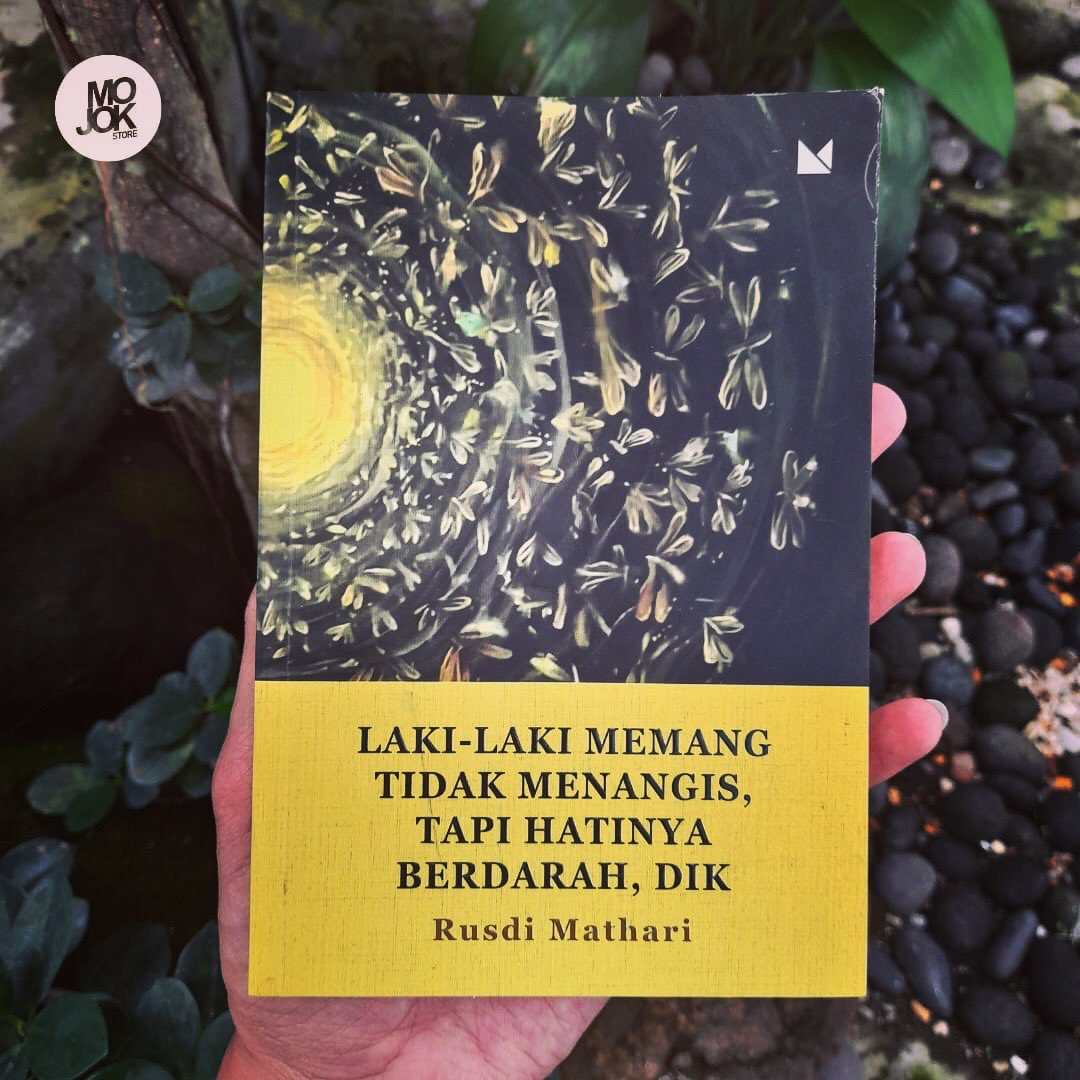 mojokstore's tweet photo. Ready #lakilakimemangtidakmenangistapihatinyaberdarahdik
#bukuMojok #rusdimathari
#BeliDiMojokstore https://t.co/liBIYZFzUh