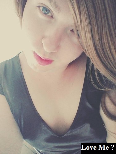 GurlRealistic's tweet photo. As we enter a second lockdown for the UK understand that from now until 2021 i shall not be doing any further meets until such a time it is safe to do so - That does not mean you can't love me from a far and show your affection and love ! - Signed, Miss J x <3 https://t.co/dwandvdhsv