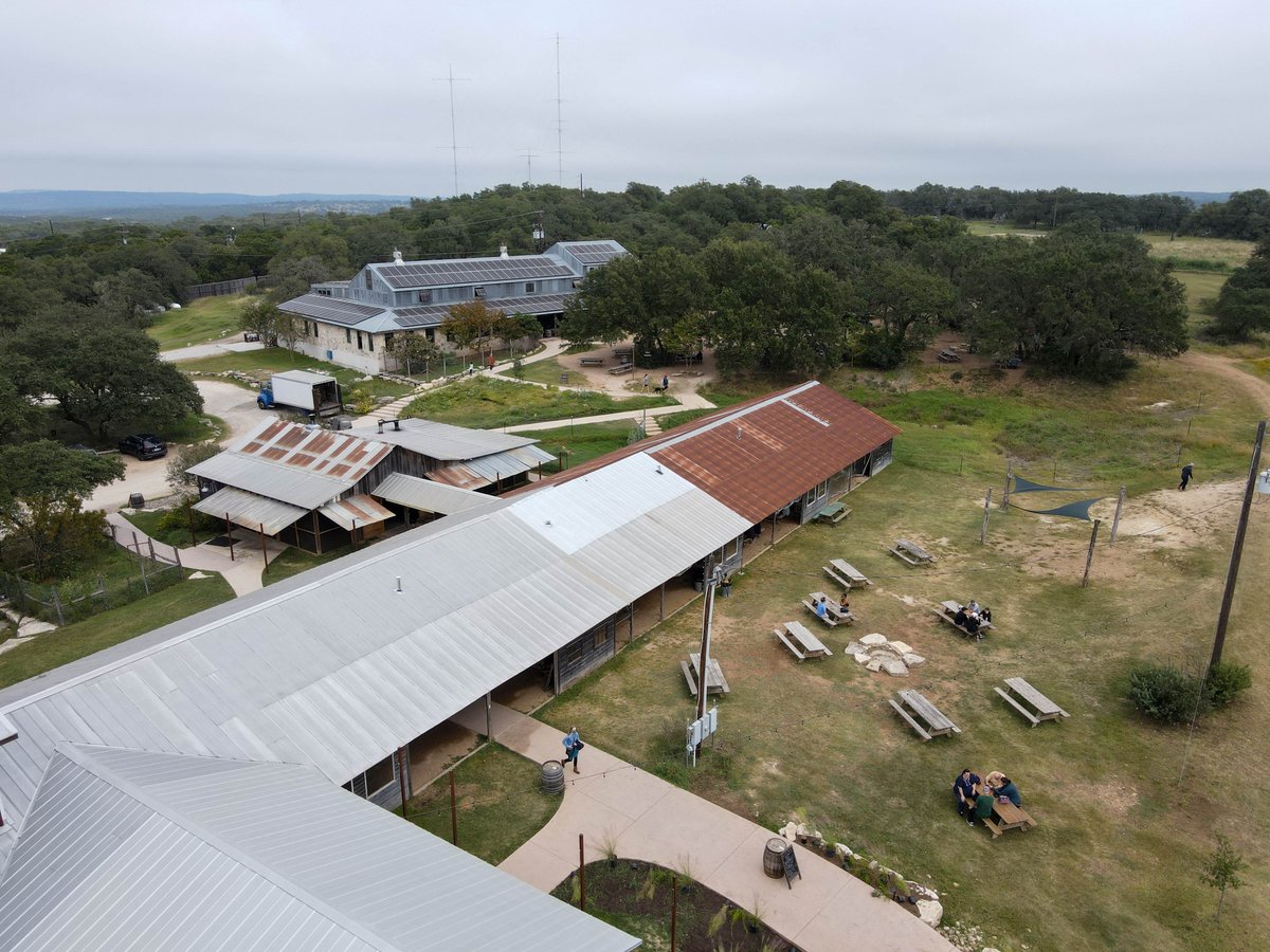 jesterkingbeer's tweet photo. Announcing the re-opening of our pole barn seating as well as revised hours for Jester King Brewery & Kitchen! Make your reservation today at https://t.co/wOSAC2WHAC.
More info on our blog at
https://t.co/TQymHpGH1F
#senseofplace #jesterkingkitchen #winteriscoming https://t.co/cfr8SNO6qC