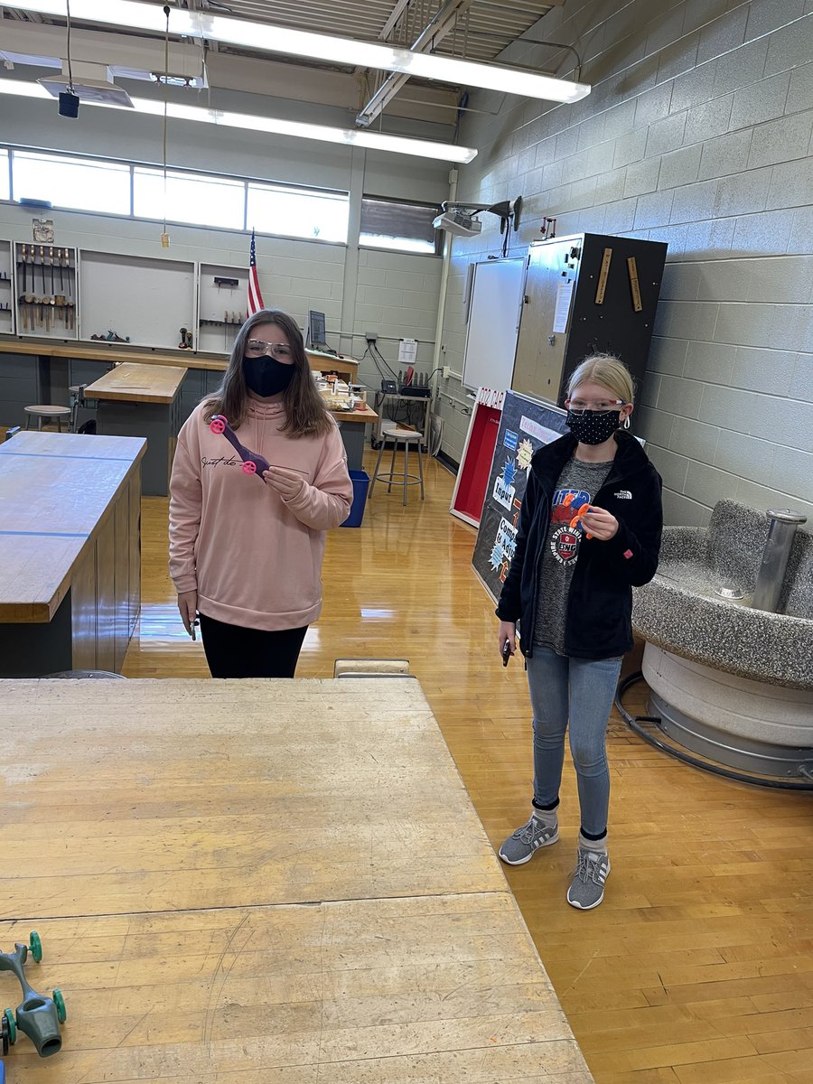 mrbrennan55's tweet photo. Busy day @RayBville today in #RayTech launching rockets and racing CO2 cars #CTE https://t.co/F4TpcJmotK