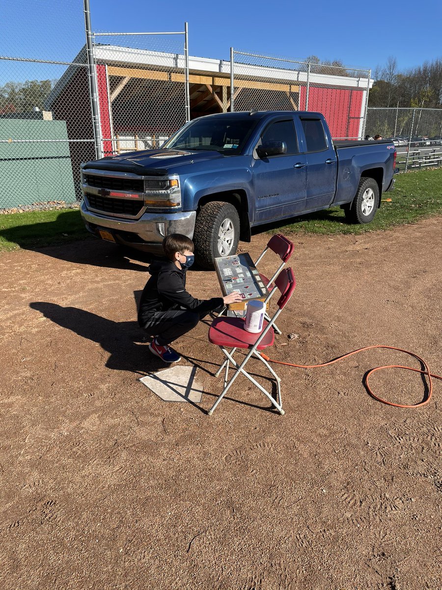 mrbrennan55's tweet photo. Busy day @RayBville today in #RayTech launching rockets and racing CO2 cars #CTE https://t.co/F4TpcJmotK