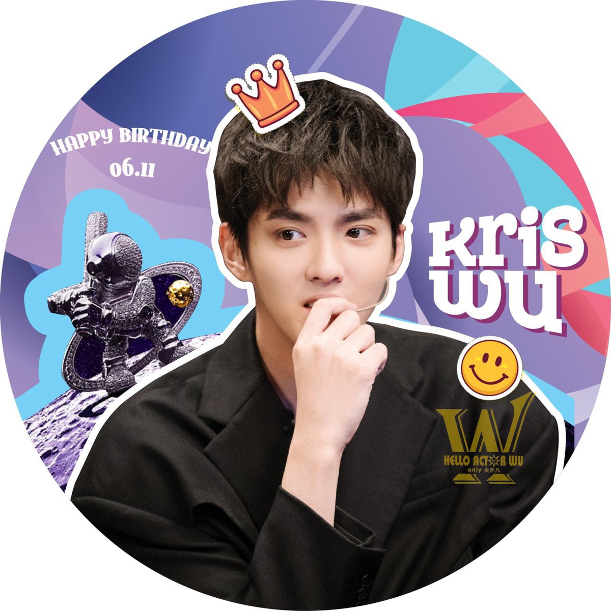 HWuyifan's tweet photo. New avatar for #HappyKrisWuDay 😍
Remember to trend hashtag at 10:06 (Vietnam time) together tmr 😉💪
#KrisWu #WuYiFan #HelloActorWu #VietnameseFanpage #HAW https://t.co/NHLMOFMOar