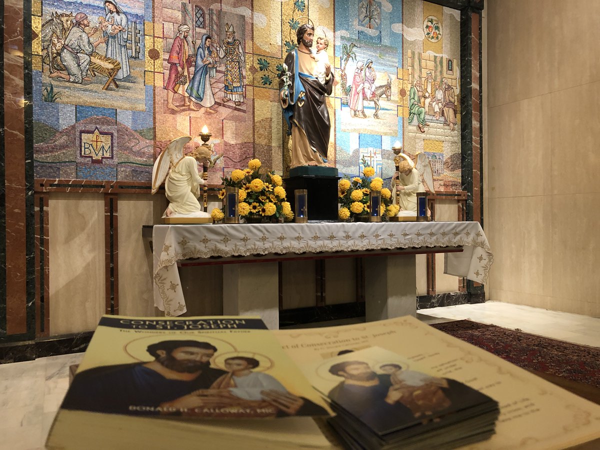 OLCZShrine's tweet photo. On the #AllSaintsDay a #consecrationtostjoseph took place at @OLCZShrine A group of faithful has been preparing for this day for 33 days, according to #frdonaldcalloway book. The Act of Consecration was recited by St. Joseph's Altar
Congratulations!
St. Joseph, pray for us! https://t.co/pwCYKM6b16