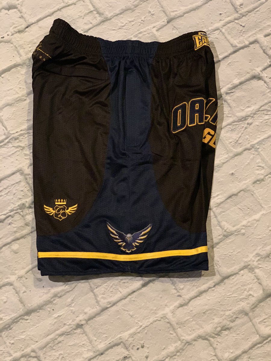 LifeOfKFab's tweet photo. .@ALCollection has done a lot of customs but these @FFA_Athletics customs are TOUGH... #OakCliff #FFAEagles #ALCollectionCustoms worth every cent. https://t.co/KwhqgXFlnh