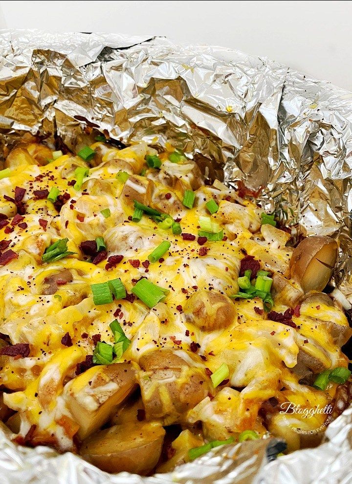 MelissasProduce's tweet photo. What to make this weekend: Slow Cooker Loaded Potatoes https://t.co/DuXBiJ0p8b  via @Blogghetti 

#MelissasPotatoes #DutchYellowPotatoes https://t.co/MAR4kz3fxm
