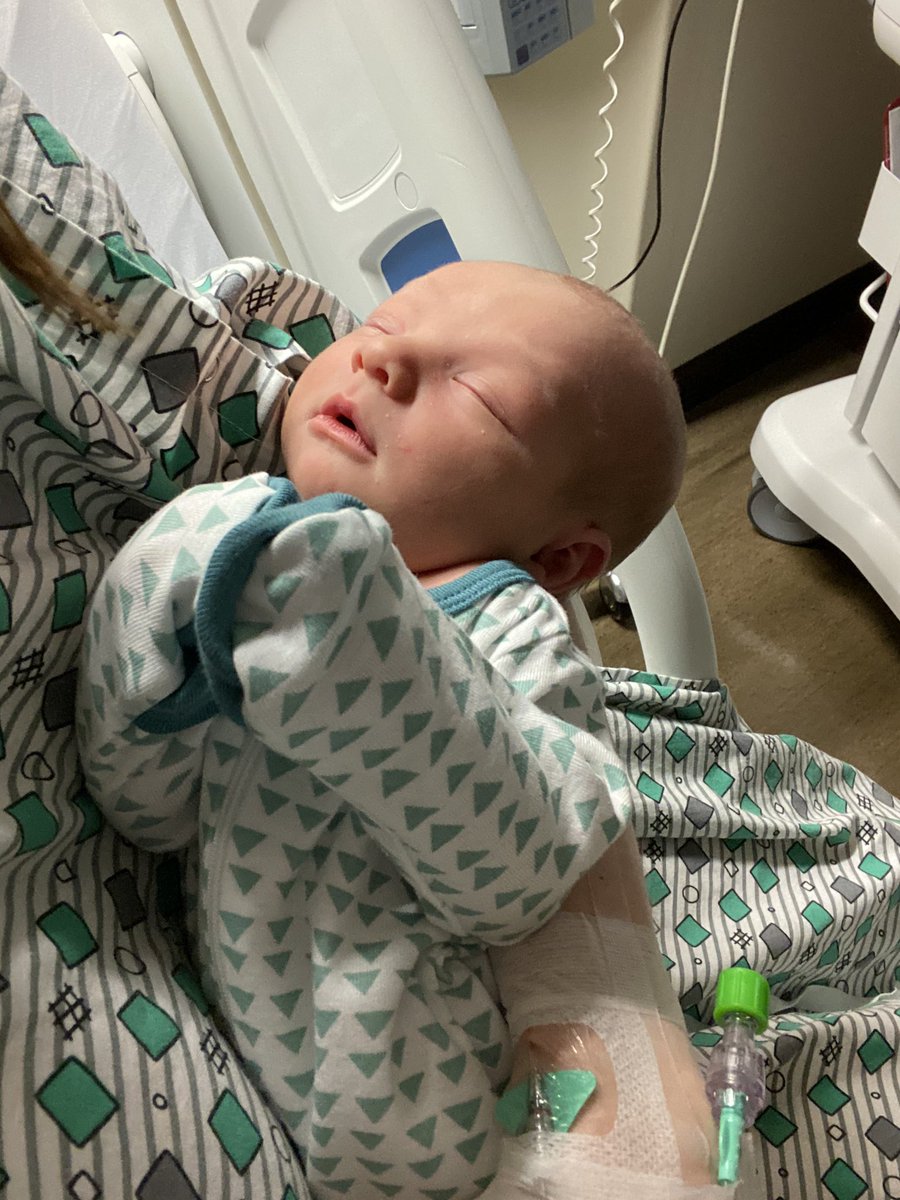 EmmyJo14's tweet photo. Guys, I have a son and he is everything 💙🥺 @luke02faber https://t.co/RvHG6WpPcM