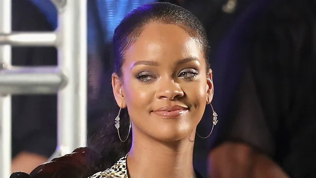 thehill's tweet photo. Rihanna calls on officials to "count every vote" following Election Day: "We'll wait" https://t.co/Oo2MNDIcZP https://t.co/BlwQ08AXjR