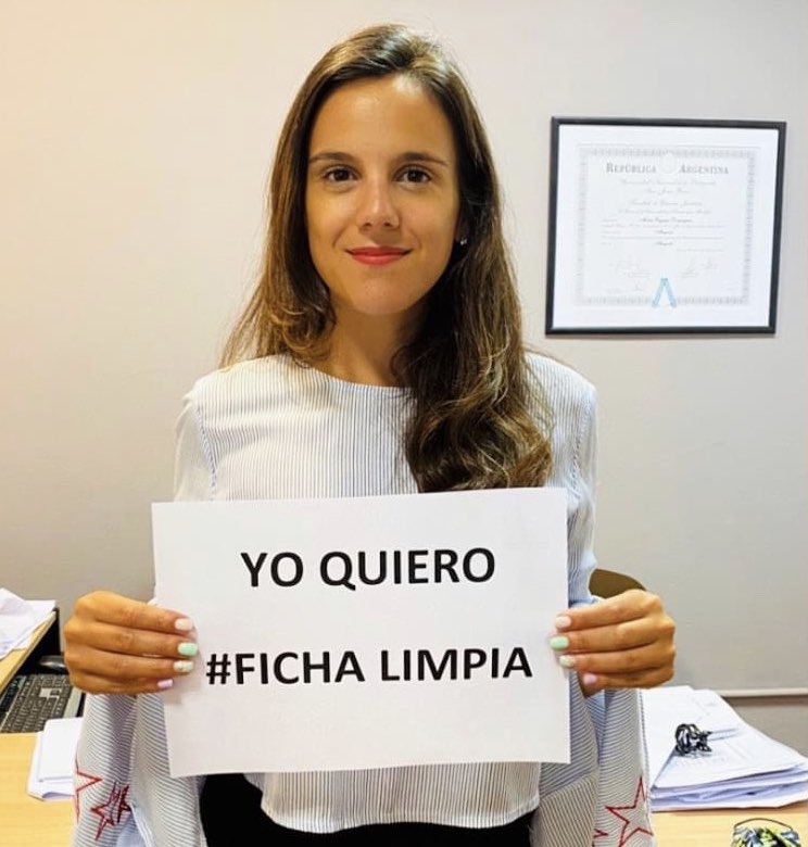 maruedominguez's tweet photo. #FichaLimpia 

Sumate y demostremos que somos muchos los argentinos que queremos funcionarios y representantes con #FichaLimpia en nuestras instituciones. @FichaLimpia @anaclromero @maitebazterra @gastonmarraOK #FichaLimpiaEnPuertoMadryn https://t.co/QGUk1WoojQ