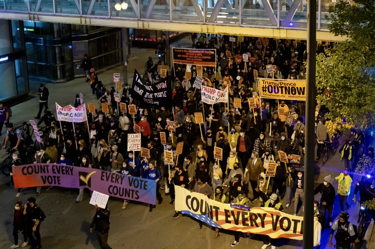 vashon_photo's tweet photo. PHOTOS: Chicago Post-Election Protest. 

“Trump Out! Power to the People! Post-Election Protest for a People's Mandate” 

#ChicagoProtests #DefundThePolice #CPACNow #StopEvictions #HousingForAll #HealthcareForAll #IncomeForAll https://t.co/YNpCvpqbOx
