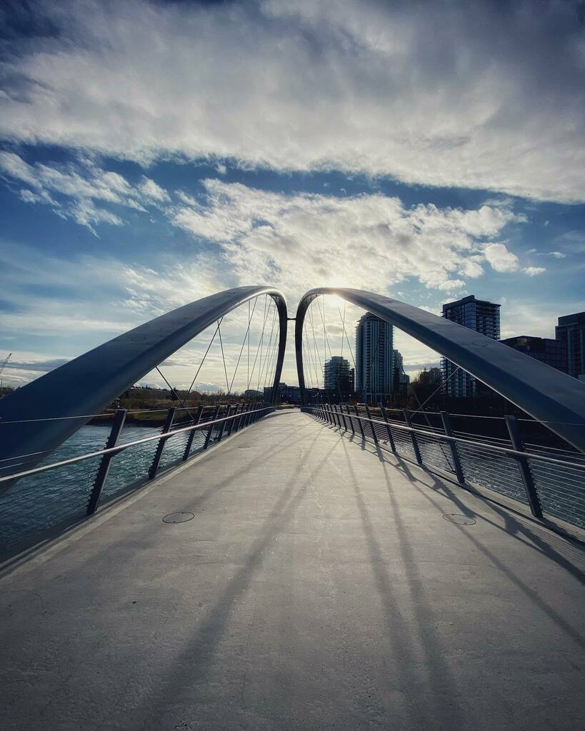 JoelOlandesca's tweet photo. Too many walls, not enough bridges. Build more bridges. Part IV.
.
.
.
#eastvillage #yyc #downtownyyc #yycarchitecture #architecture #yycdesigns #yycnow #capturecalgary #captureyyc #sharecalgary #dailyhiveyyc #bowriver #sunset #calgary #loveyyc #explorem… https://t.co/lhAxPmm9UP https://t.co/uaRmJT7T4W