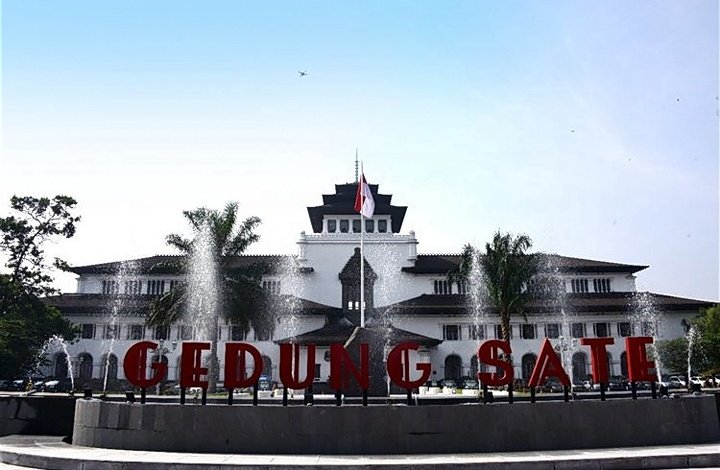 noval_vale's tweet photo. Keliling Nusantara
📍 Jawa Barat

#naga2mipa https://t.co/zuNHX1OQ8c