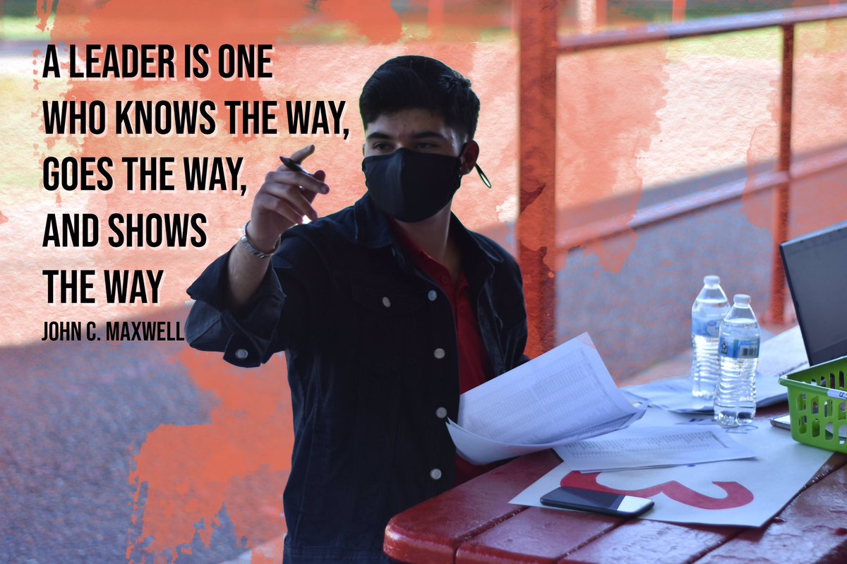 #WinnngMentalityWednesday!
“A leader is one who knows the way, goes the way, and shows the way!”
#EnvisionEmpowerIgnite #SHSMeansBusiness #BPAAllDay
