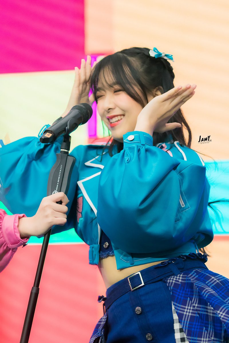 48Jamy's tweet photo. 😝😊

#MewnichBNK48 #BNK48 #Jamy48 #SamePsK https://t.co/hUbl86sg70