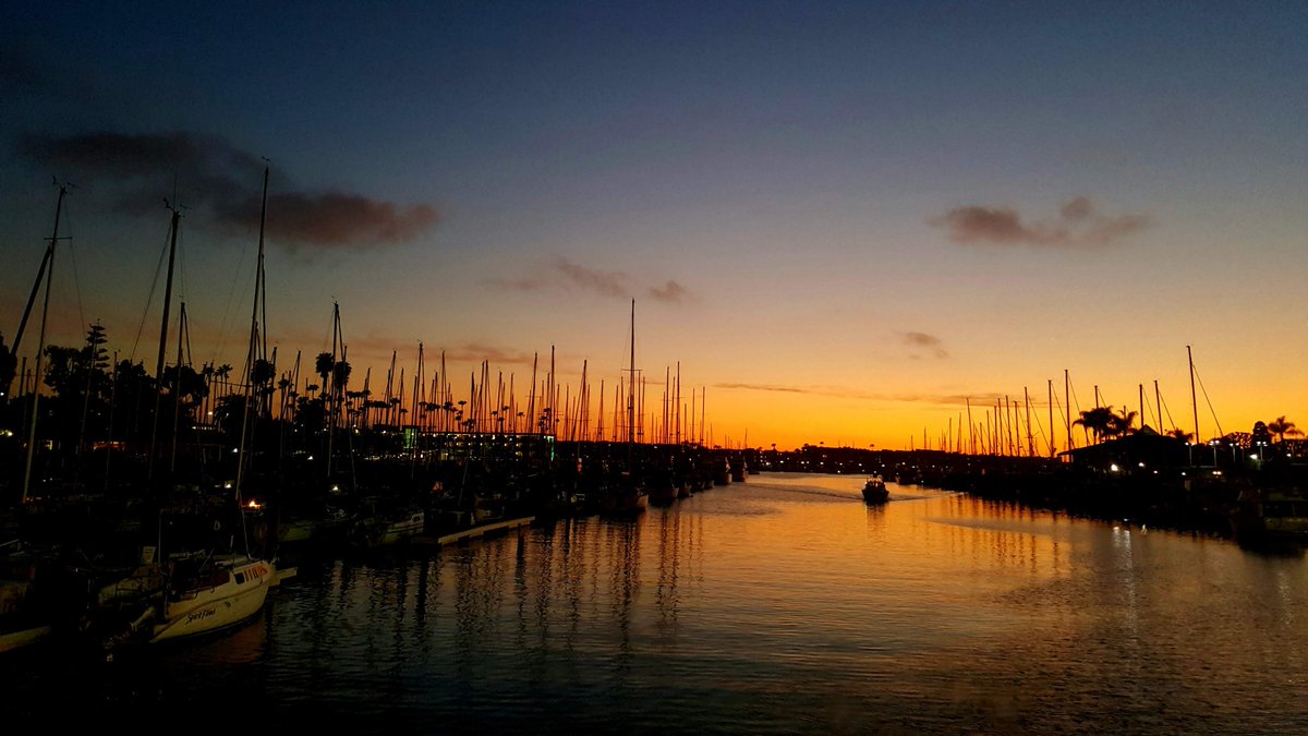 griz1's tweet image. #NonCOVID19 #NonElection thoughts for the day... 2020 #sunsets! Some beauty this year! 
@JuneLake @Inyo_NF @MarinaDelRey_CA @MarinaDelRey311 #BrightmontFarm @CityofWheeling @VeniceBeach_CA @Venice311