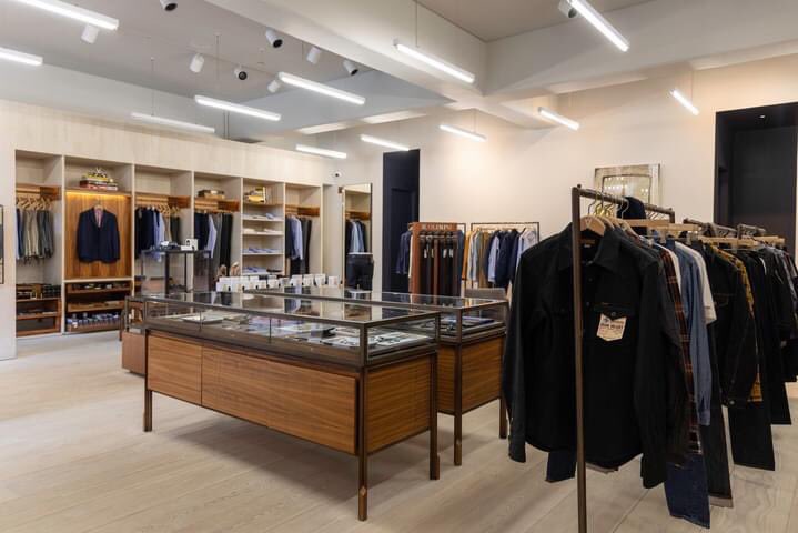 SilverDeerStore's tweet image. En esta temporada otoño – invierno tenemos novedades en ropa, calzado, libros, accesorios, grooming y joyería de marcas americanas, europeas y japonesas que combinan historia y calidad. Nuestra misión es ofrecer personalización del estilo a través de marcas de lujo para hombre.