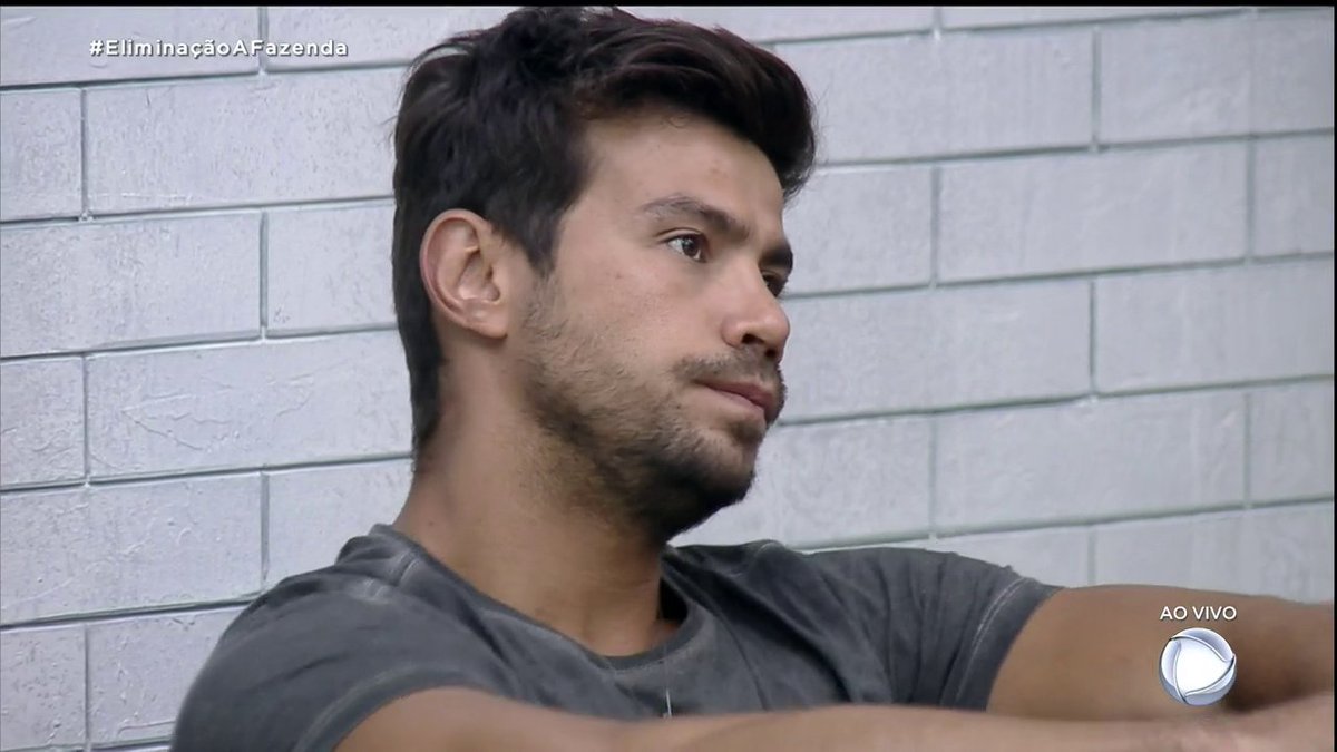 Keronlly3's tweet photo. #ProvaDoFazendeiro
caralho,já é 23:30 e não começa a provaaa https://t.co/thKvR4uI7m