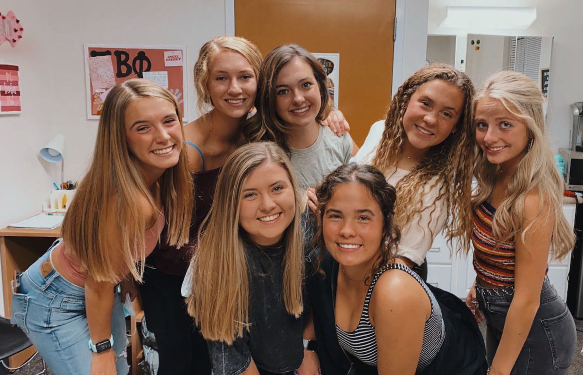 cateyler's tweet photo. So thankful for Pi Phi and all of the amazing people it has brought into my life!🤍😇 #wingitwednesday @piphiatksu https://t.co/GiGvZnj17w
