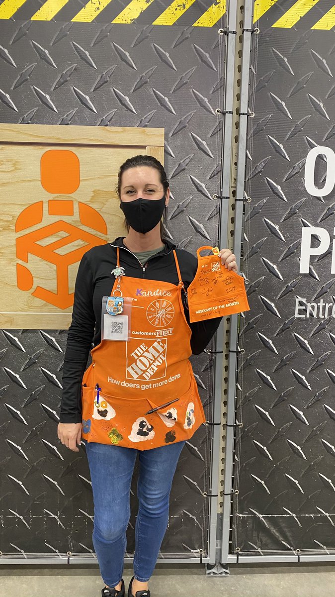 Associate of the month, Kandice. Well deserved. She’s done Amazon at taking on all aspects of the Customer Service Desk #CustomerService #winning #Amazing <a href="/6935Depot/">6935 Middleburg Home Depot</a> <a href="/AlgerChadd/">chadd alger</a> <a href="/JohnsMinnie/">minnie owen</a> <a href="/RayBoyett6935/">Ray Boyett</a> <a href="/chrisMET6935/">Christopher Ware</a>