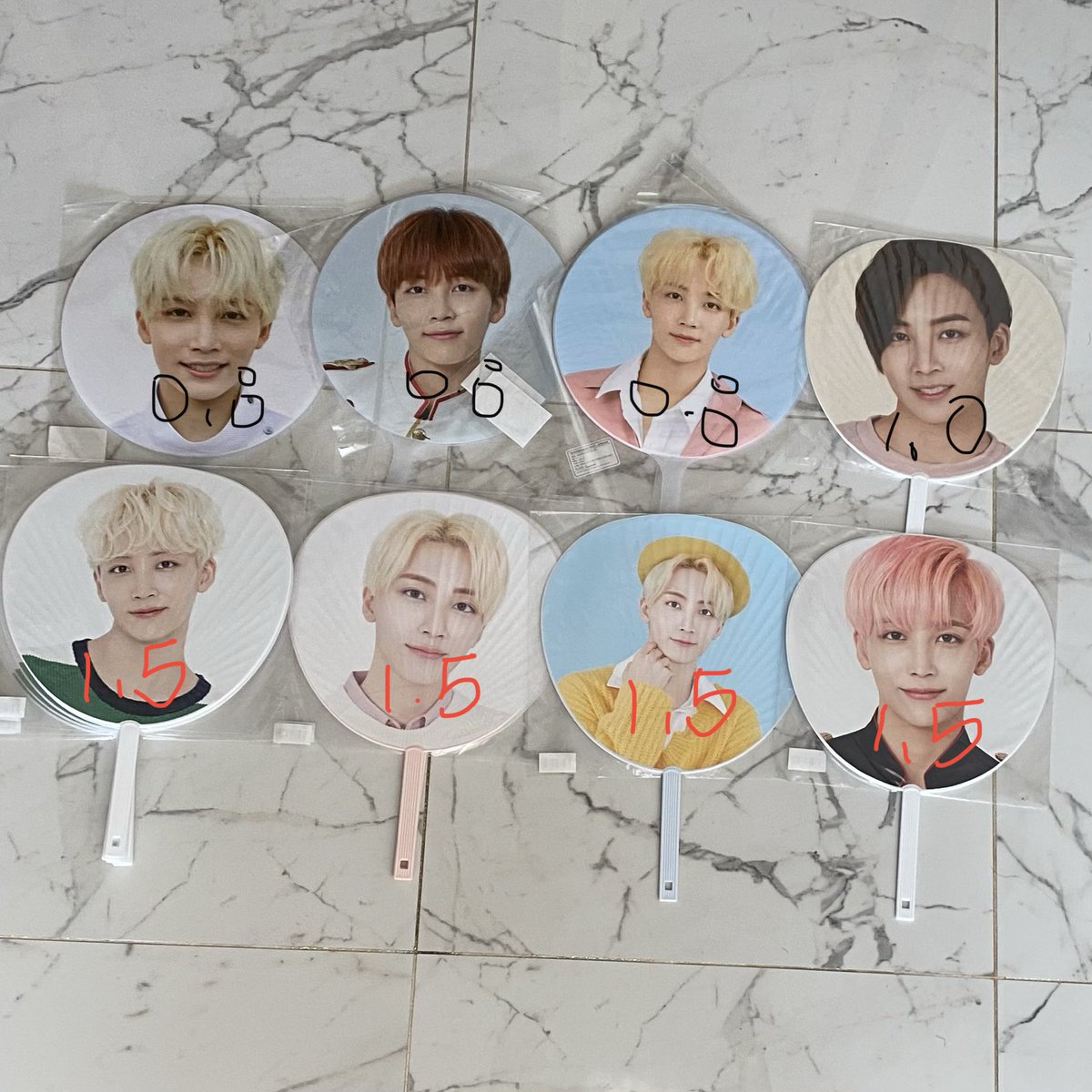 luvtin__'s tweet photo. 세븐틴 정한 우치와 양도 합니다 옾카나 디엠으로 편하게 연락주세요 #세븐틴 #정한 #세븐틴정한 #정한우치와 #세븐틴우치와 #우치와양도 #정한양도 https://t.co/FGZMfcjxKV