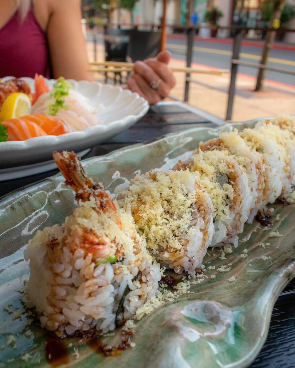 SinjuRestaurant's tweet photo. In case you can’t decide what to have for dinner. Eat in. Take away. Delivery. 
https://t.co/gXnASLIRSV https://t.co/F49w2P6vul