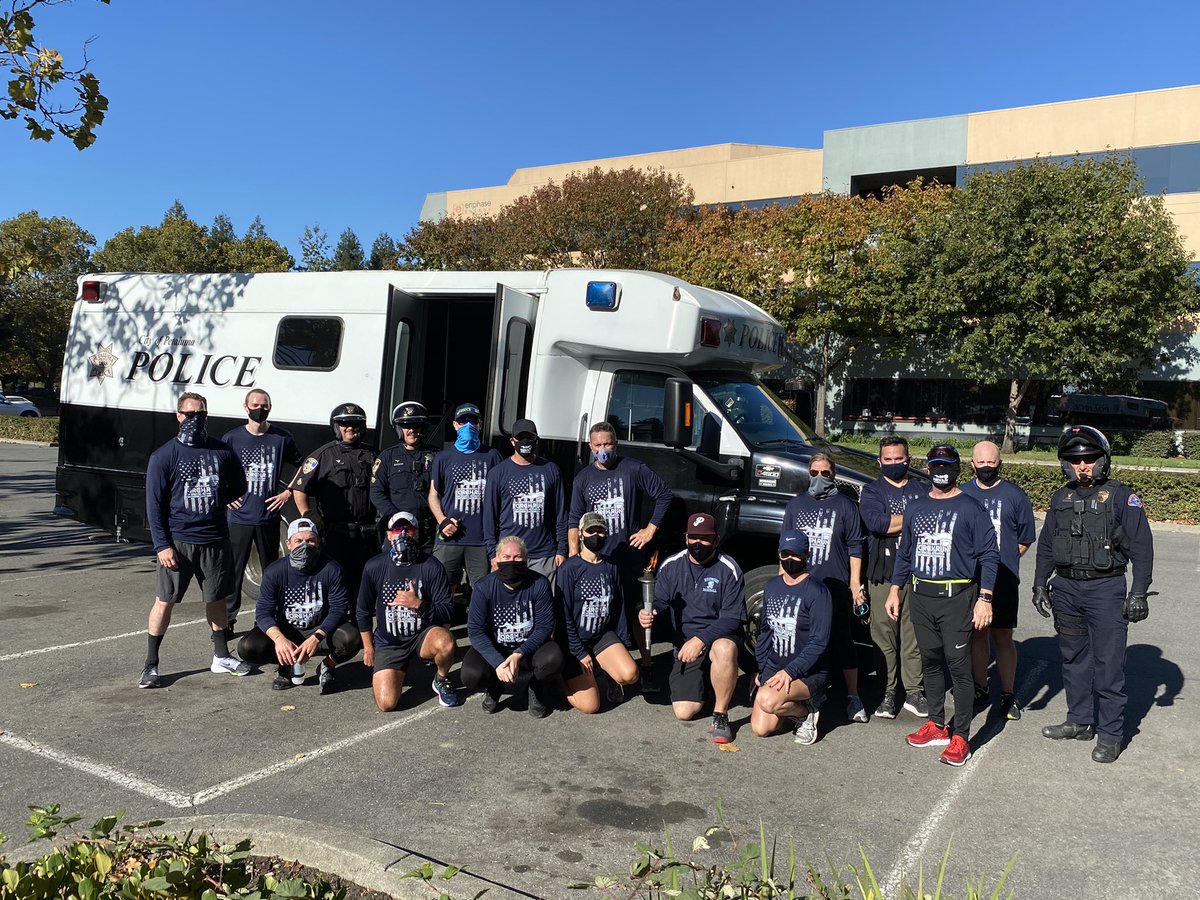 CHPSantaRosa's tweet photo. Today, we took part in the Law Enforcement Torch Run for Special Olympics. We were Guardians of the Flame on our 8 mile run from from Rohnert Park to Petaluma. This event is a great fundraiser for a great cause and we were proud to participate! #running #torchrun #specialolympics https://t.co/I7cpuh8Hxy