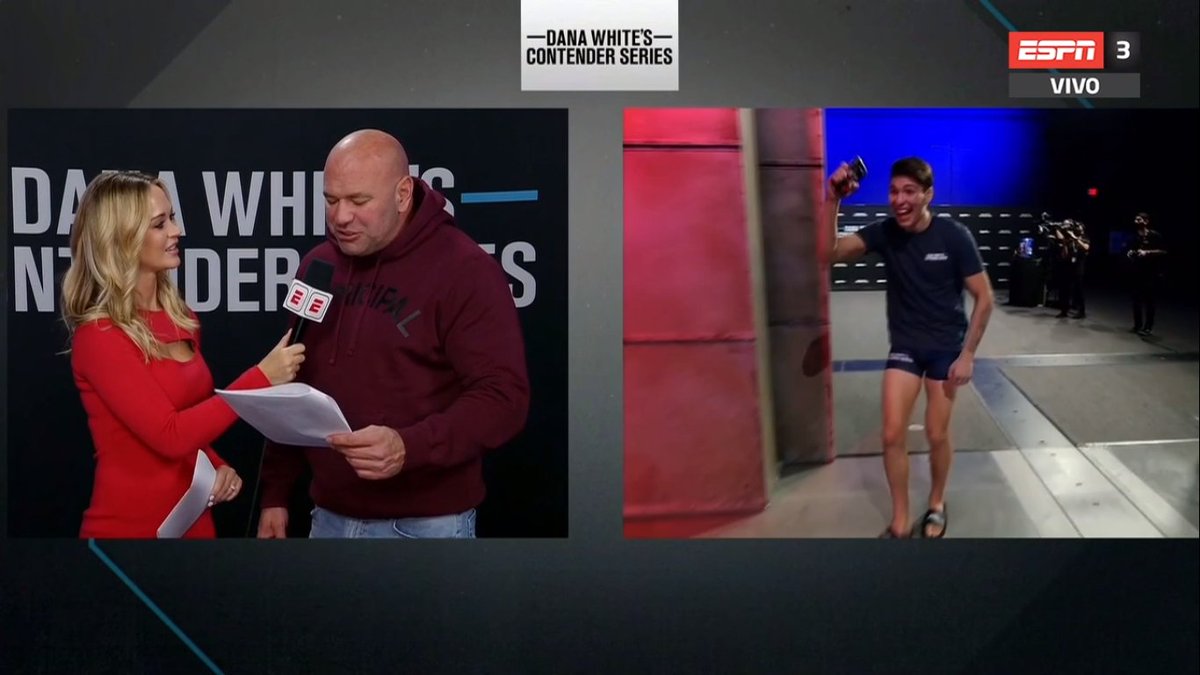 rodrigosepu's tweet photo. Y sí, @danawhite le acaba de dar el contrato UFC a @jaulabahamondes. https://t.co/OCiOyrPY15
