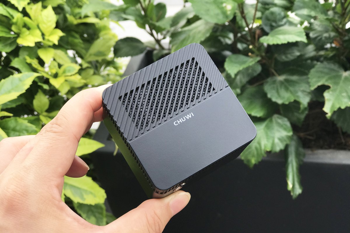 chuwidotcom's tweet image. The world&apos;s smallest mini PC is right here！#LarkboxPro
With a more powerful Intel Celeron J4125 processor inside， you can deal with multiple tasks easily.
Find out more details:bit.ly/38aL3FZ
Official website：bit.ly/30NiWs8
#chuwiminipc #larkboxpro #mini