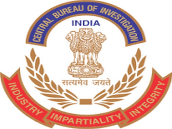 ANI (@ani) on Twitter photo Karnataka: Central Bureau of Investigation (CBI) has detained former Karnataka minister & Congress leader Vinay Kulkarni & taken him into custody for interrogation, in connection with the 2016 murder case of Yogesh Gowda (BJP leader from Dharwad). Karnataka: Central Bureau of Investigation (CBI) has detained former Karnataka minister & Congress leader Vinay Kulkarni & taken him into custody for interrogation, in connection with the 2016 murder case of Yogesh Gowda (BJP leader from Dharwad).