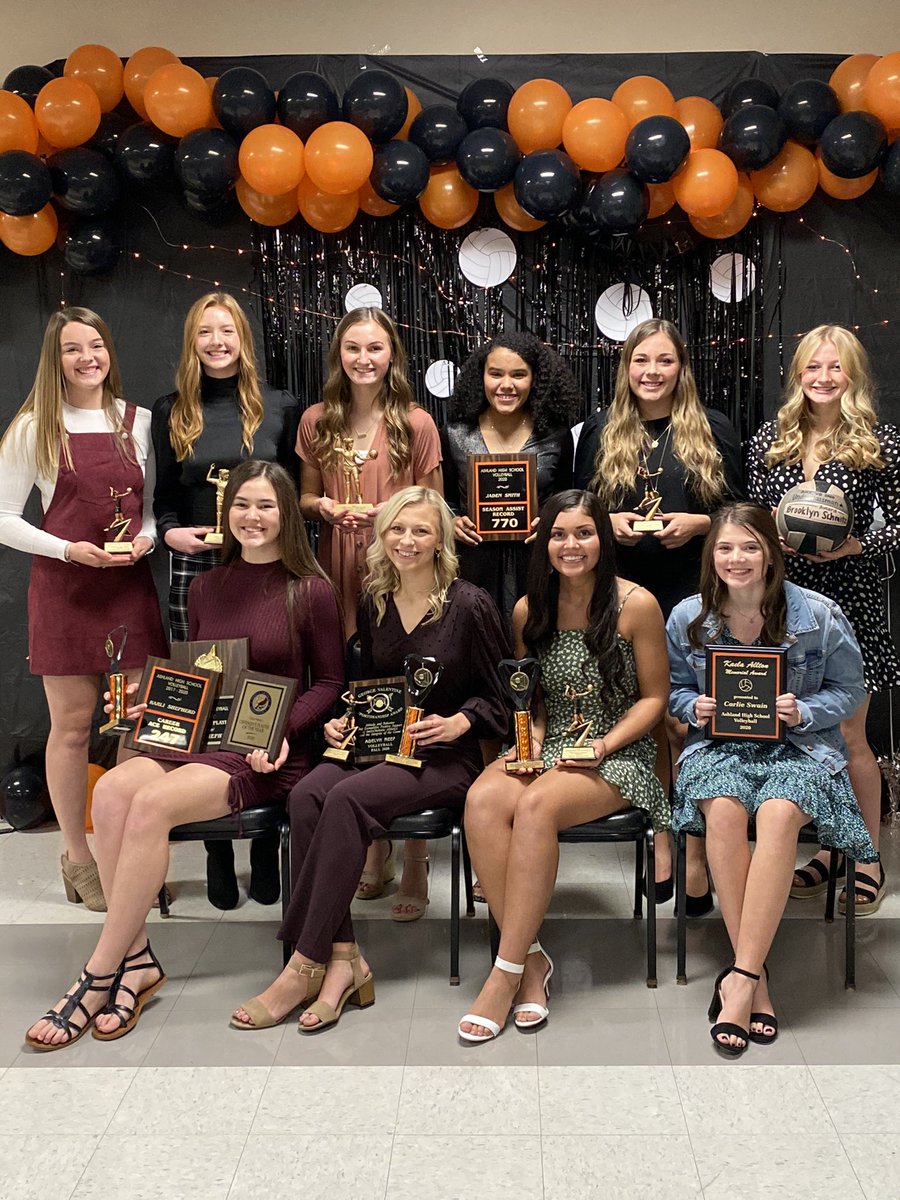 AHSArrowsVB's tweet photo. Ashland High School Volleyball Banquet 2020 ❤️🏹🏐 https://t.co/DzxFm5zxDC