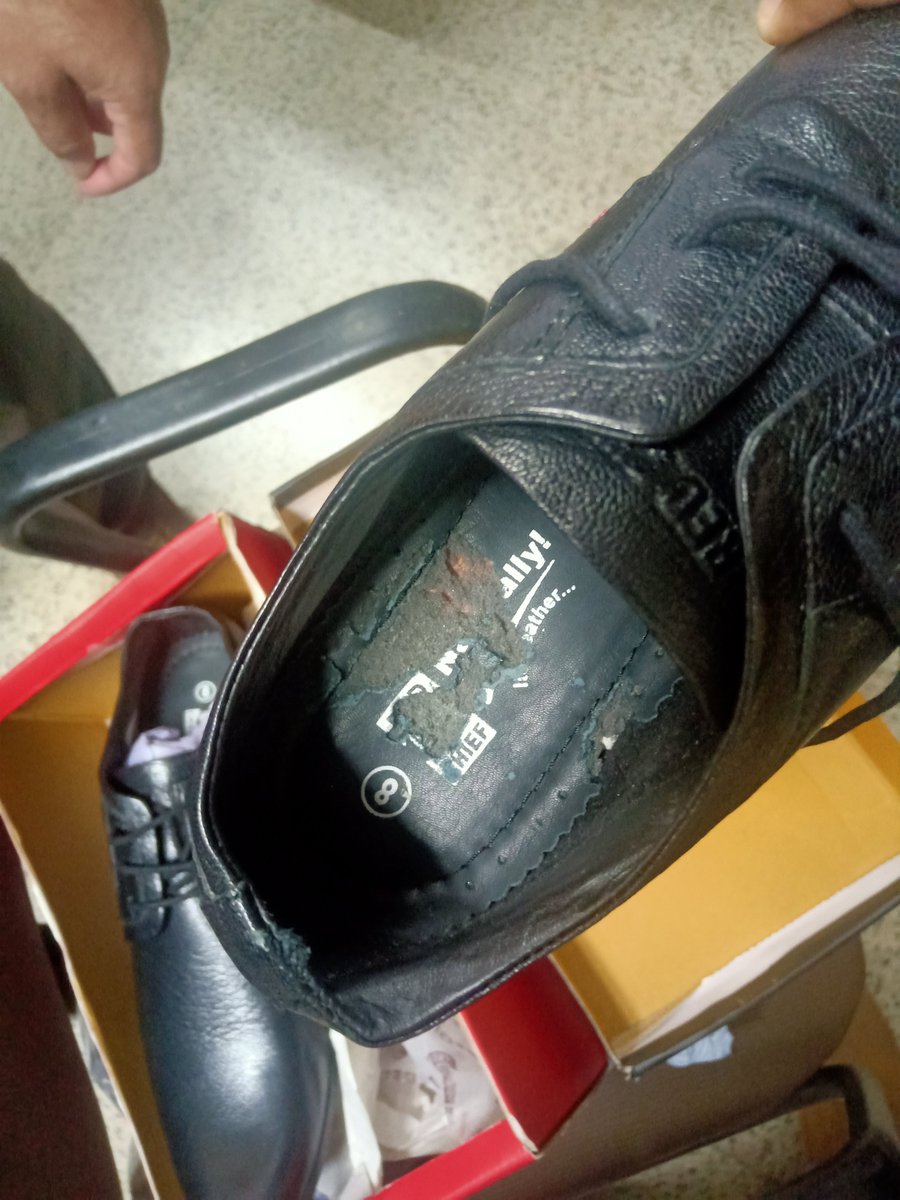 avaneeshbhatt2's tweet photo. @amazonIN @amazon @AmazonHelp 
I got this shoes which you can see in the picture. I returned this on 30th october and today this is November 5 and haven't yet get my refund.
Please tell me when will I get my refund. https://t.co/OOCBeS9IhD