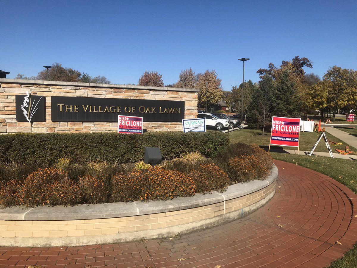 Yerkes4Congress's tweet photo. Dear #Chicago #OakLawn #Illinois #IL03 Voters,
Thank You #MikeFricilone🇺🇸 for #RunningForCongress🇺🇸
From #IL03 in 2020
#MarieNewman barely defeats @FriciloneMike🇺🇸
by only 6 points.
#IL03IsNOTASafeBlueDistrictAnymore💯Marie
#DoctorY😷🤔
#DrYerkes
#RedWave2022
@USHouse2022🇺🇸 https://t.co/HUhRC9wGXW