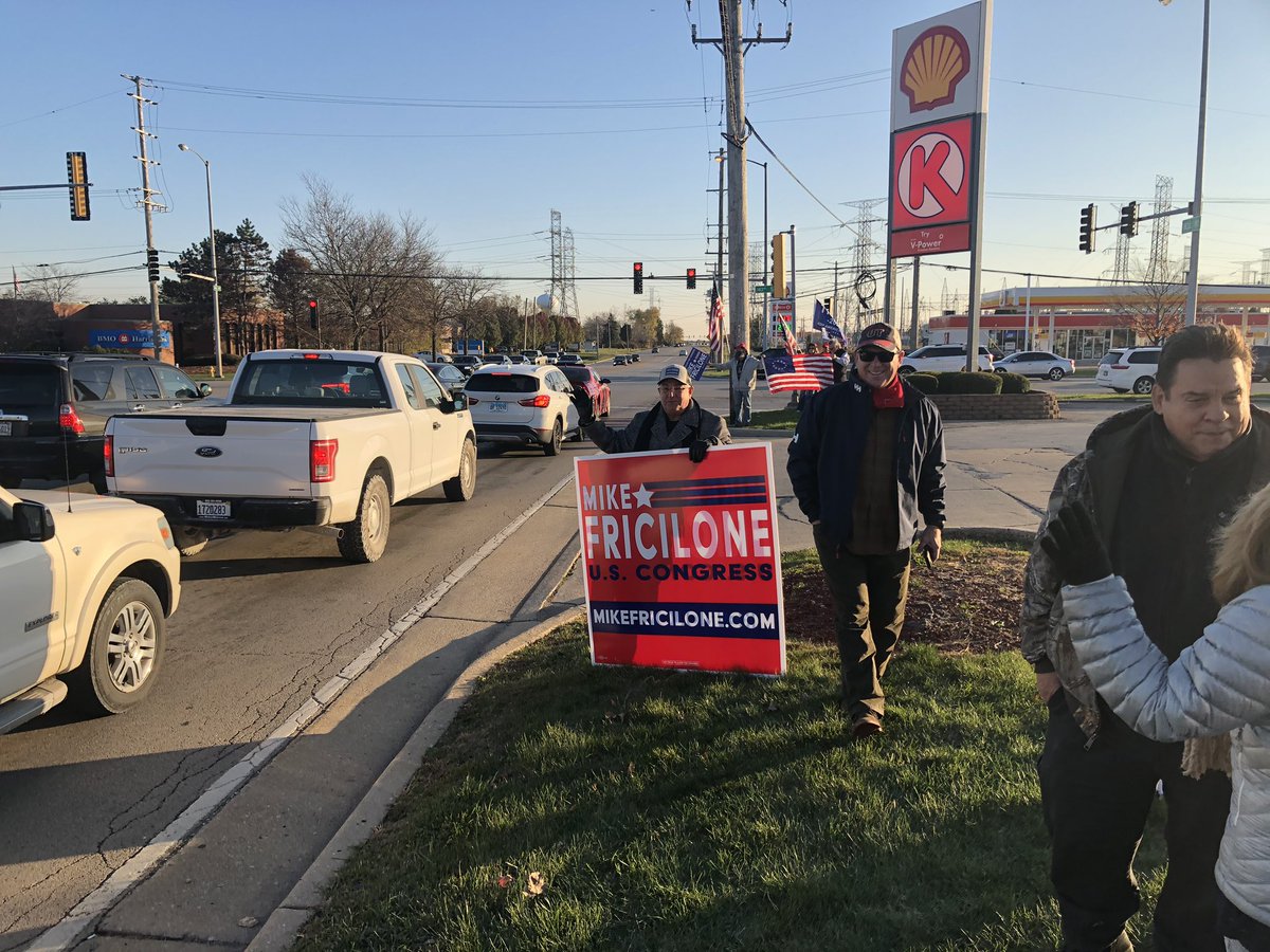 Yerkes4Congress's tweet photo. Dear #Chicago #OakLawn #Illinois #IL03 Voters,
Thank You #MikeFricilone🇺🇸 for #RunningForCongress🇺🇸
From #IL03 in 2020
#MarieNewman barely defeats @FriciloneMike🇺🇸
by only 6 points.
#IL03IsNOTASafeBlueDistrictAnymore💯Marie
#DoctorY😷🤔
#DrYerkes
#RedWave2022
@USHouse2022🇺🇸 https://t.co/HUhRC9wGXW