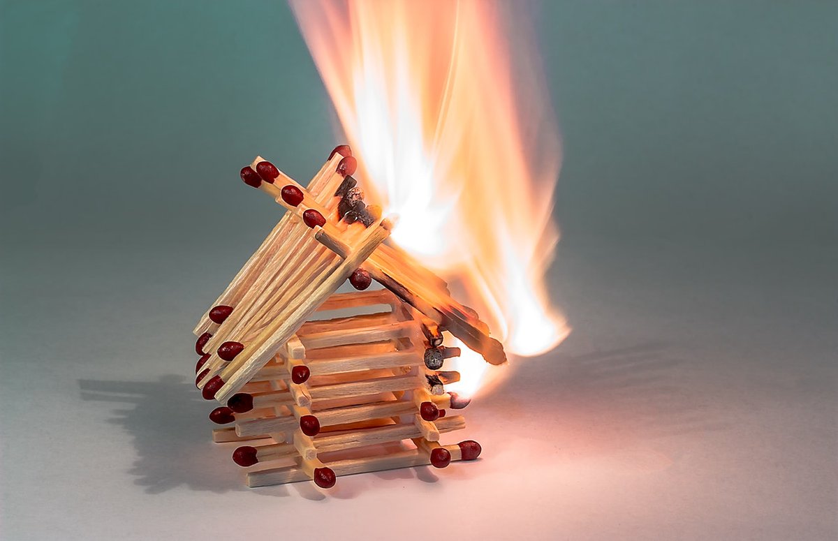 Occusurv's tweet photo. #DidYouKnow fire consist of 3 elements: fuel, oxygen and heat. a fire can be prevented by removing any 1 of the 3 elements. #riskmanagement #firefighting #occusurv https://t.co/dkwPS6L5Bp